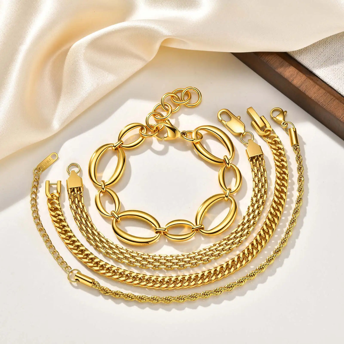 Minimalist Stackable Chain Bracelet – 18K Gold Plated