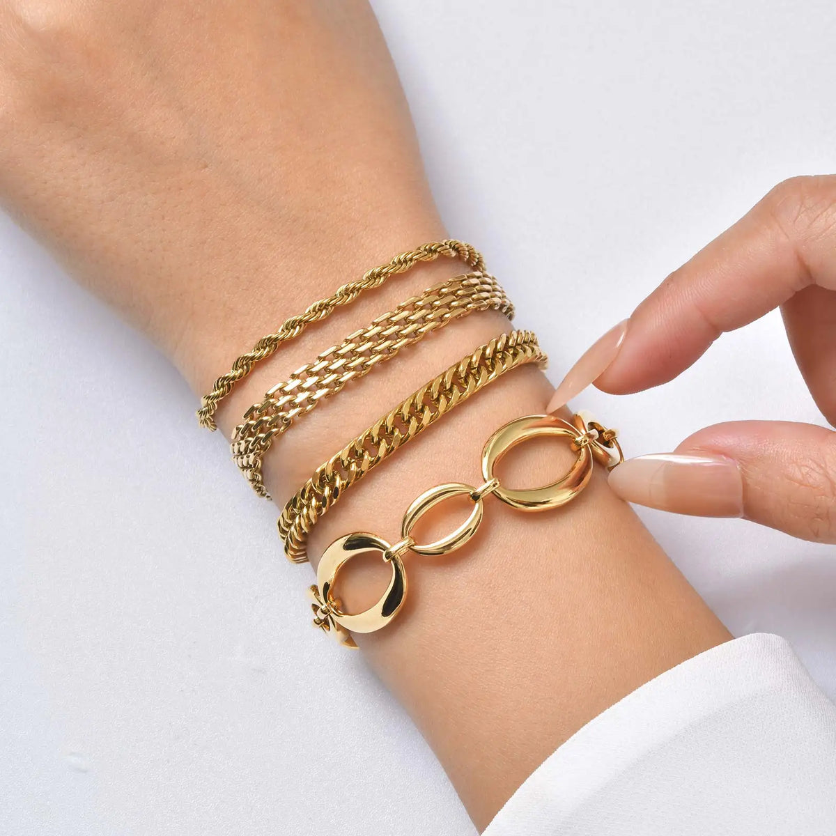 Minimalist Stackable Chain Bracelet – 18K Gold Plated