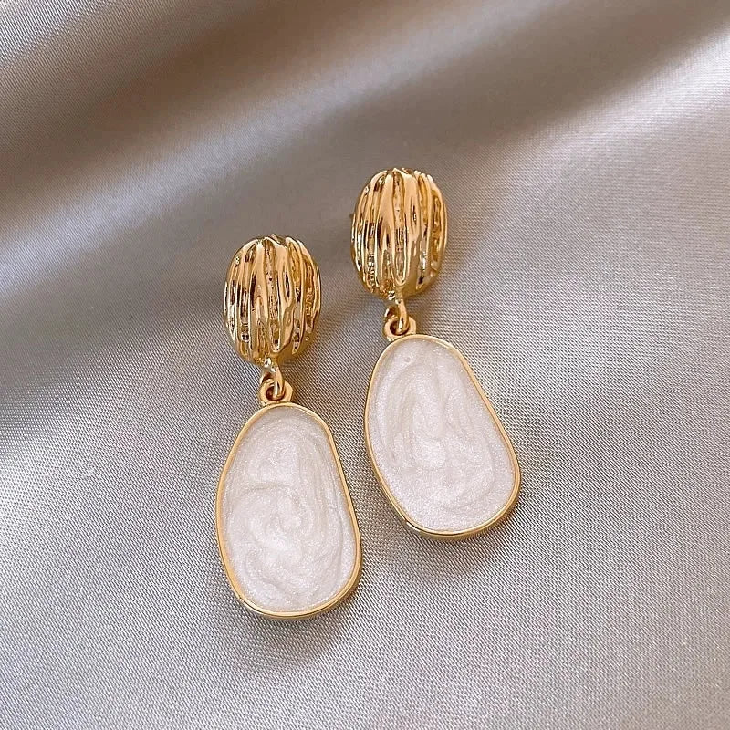 White Enamel Oval Drop Earrings – Elegant & Lightweight