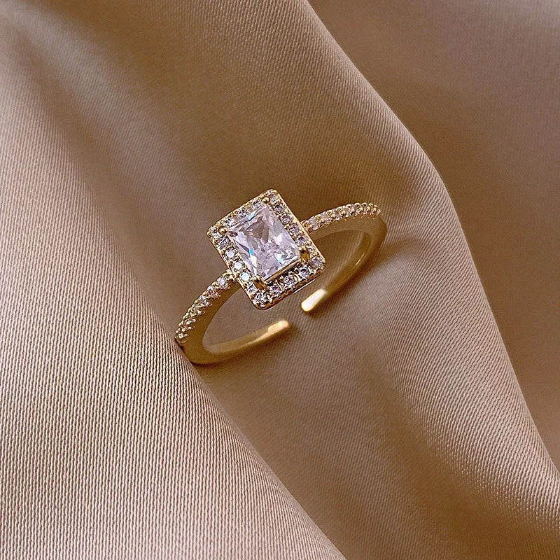 Luxury Classic Wedding Engagement Rings for Women