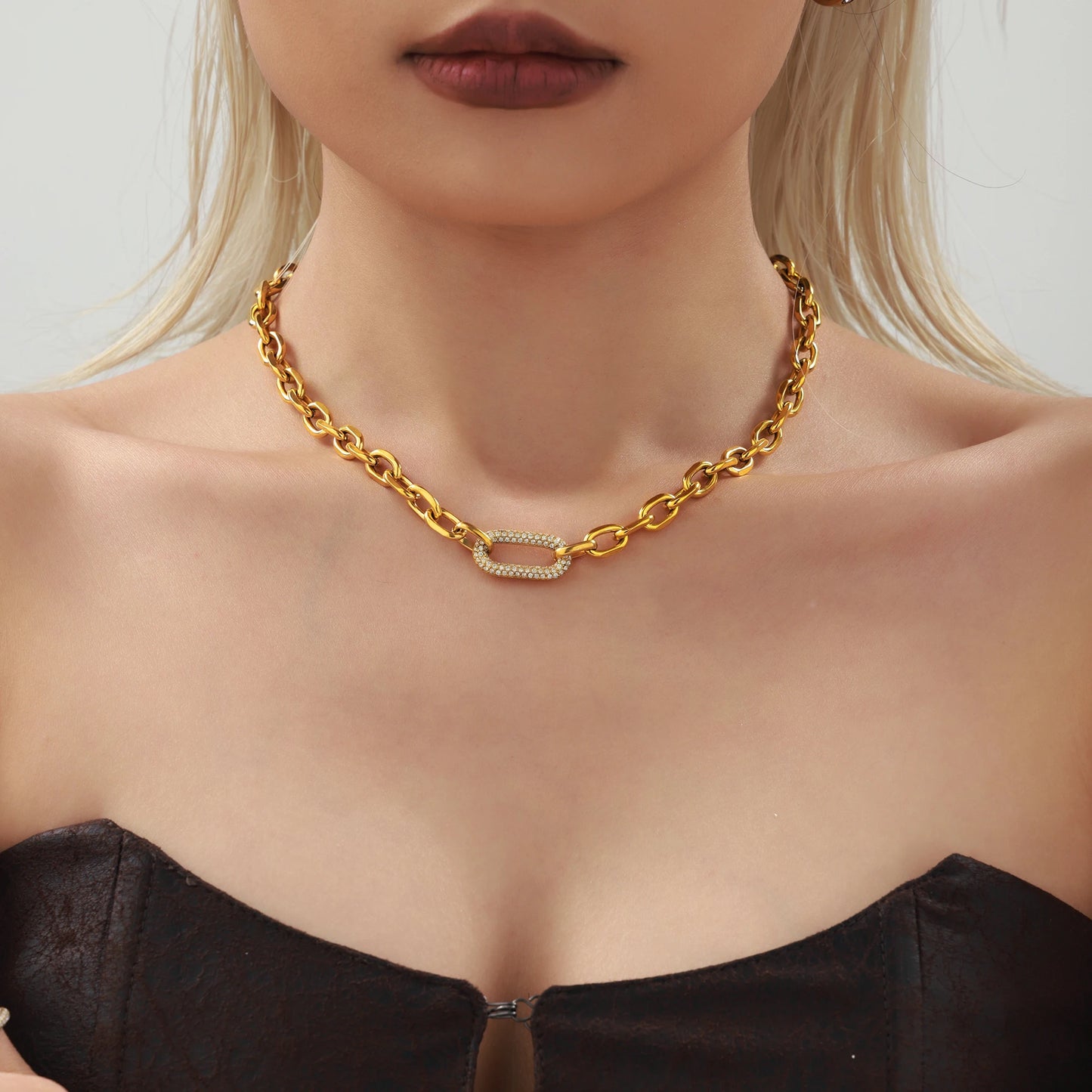 Gold-Plated Clasp Chai Necklace Set – Zircon Pendant Luxury Waterproof