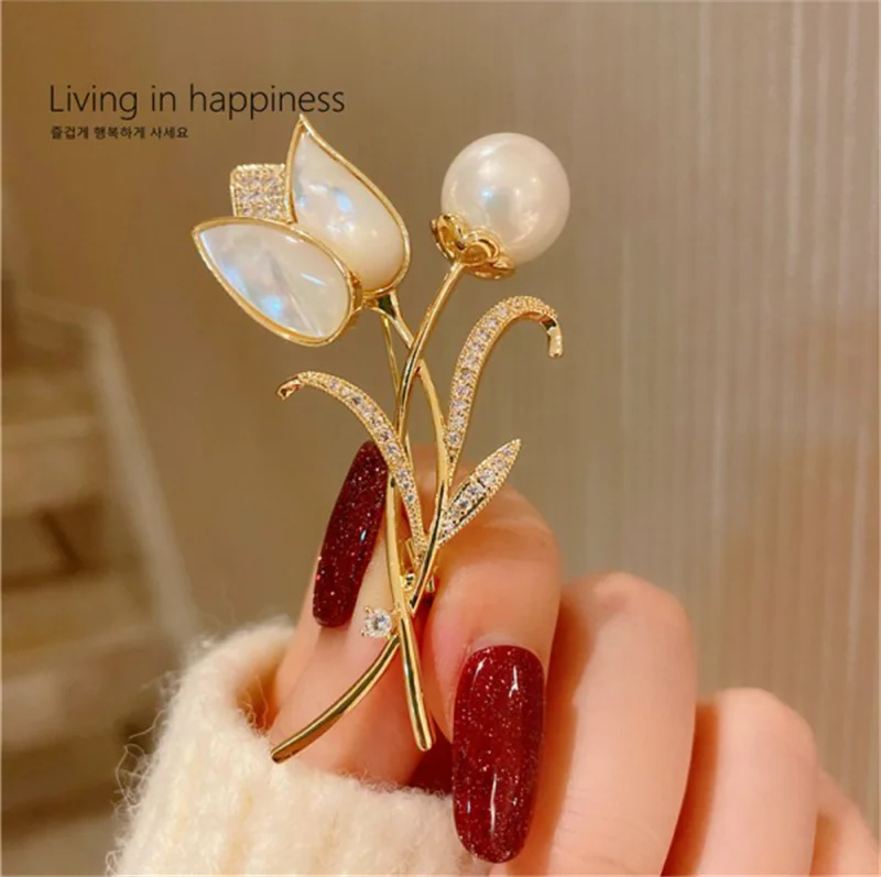 VALMS rose flower brooch