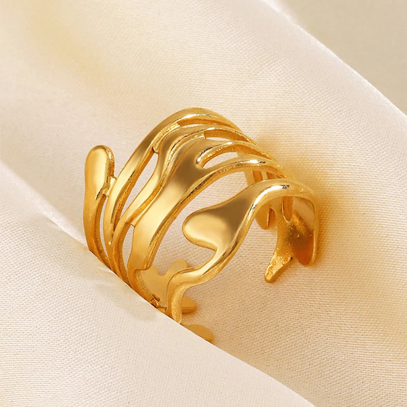 Stainless Steel   Ring for Women Metal Texture Waterproof Daily Simple Stylish Golden Rings