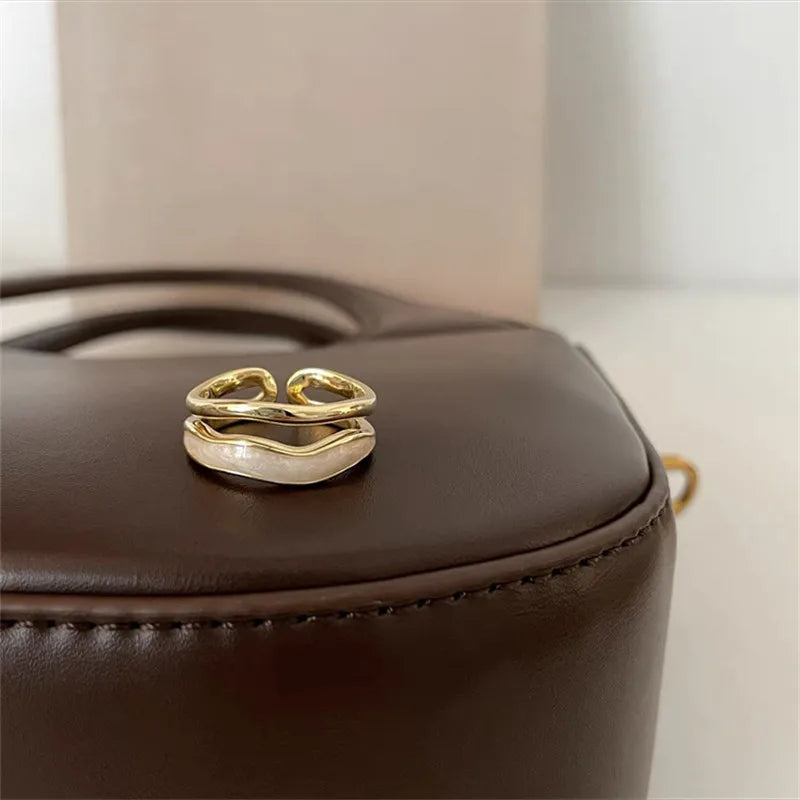 Luxury Irregular Gold Adjustable Ring – Elegant Modern Design