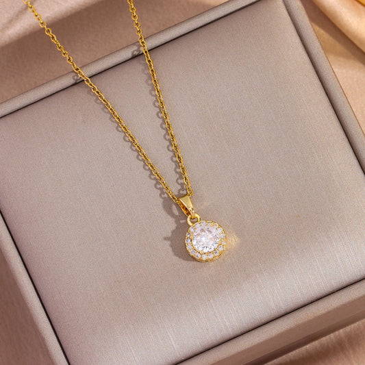 Gold Halo Pendant Necklace – Crystal Solitaire