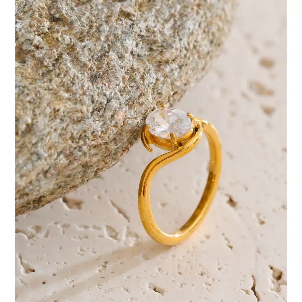 8K Gold PVD Plated Classic Ring – Shiny Cubic Zirconia Elegance