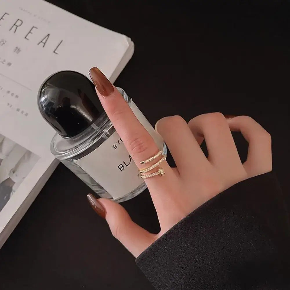 Luxury Zircon Ring – Elegant, Classic & High Quality