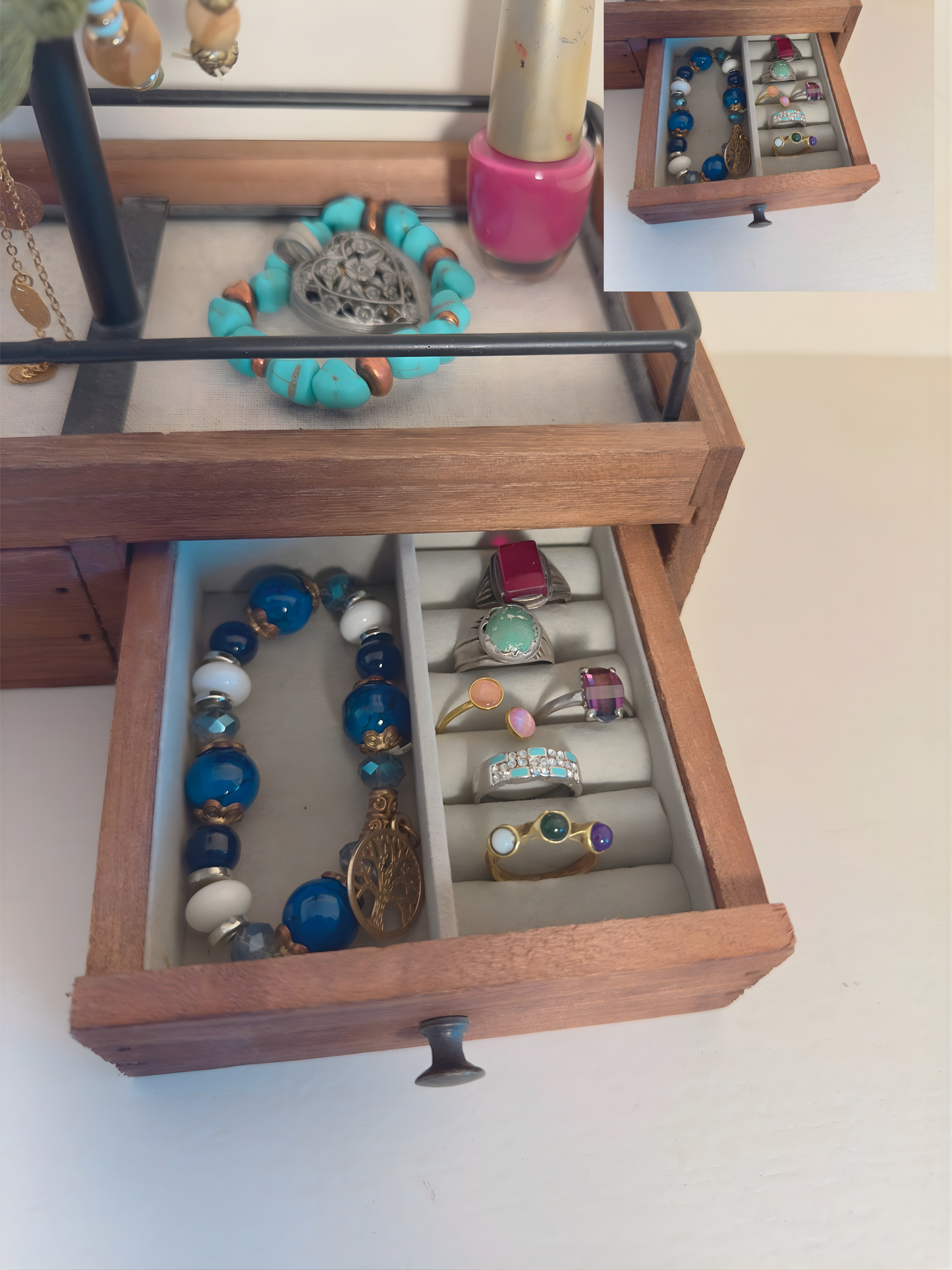 Jewelry Organizer Stand – Metal & Wood